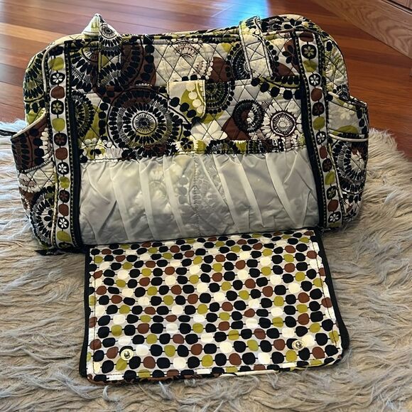 Vera Bradley cotton quilted stroll along circle pattern diaper bag - Picture 3 of 10